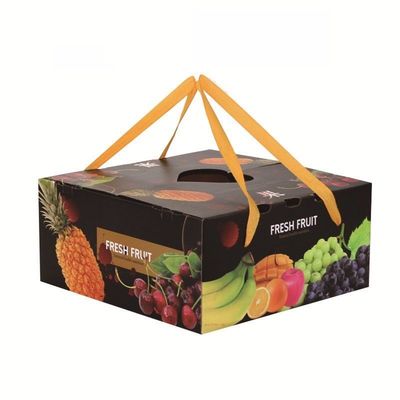 Frutas y empaquetado vegetal con los cartones que imprimen la máquina del control de calidad de la inspección